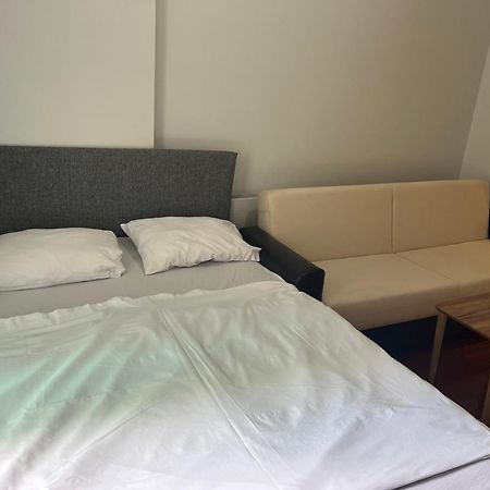 Studio Flat-One Room In Lux Residence Near Taksim-Beyoglu อิสตันบูล ภายนอก รูปภาพ