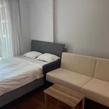 Studio Flat-One Room In Lux Residence Near Taksim-Beyoglu อิสตันบูล ภายนอก รูปภาพ