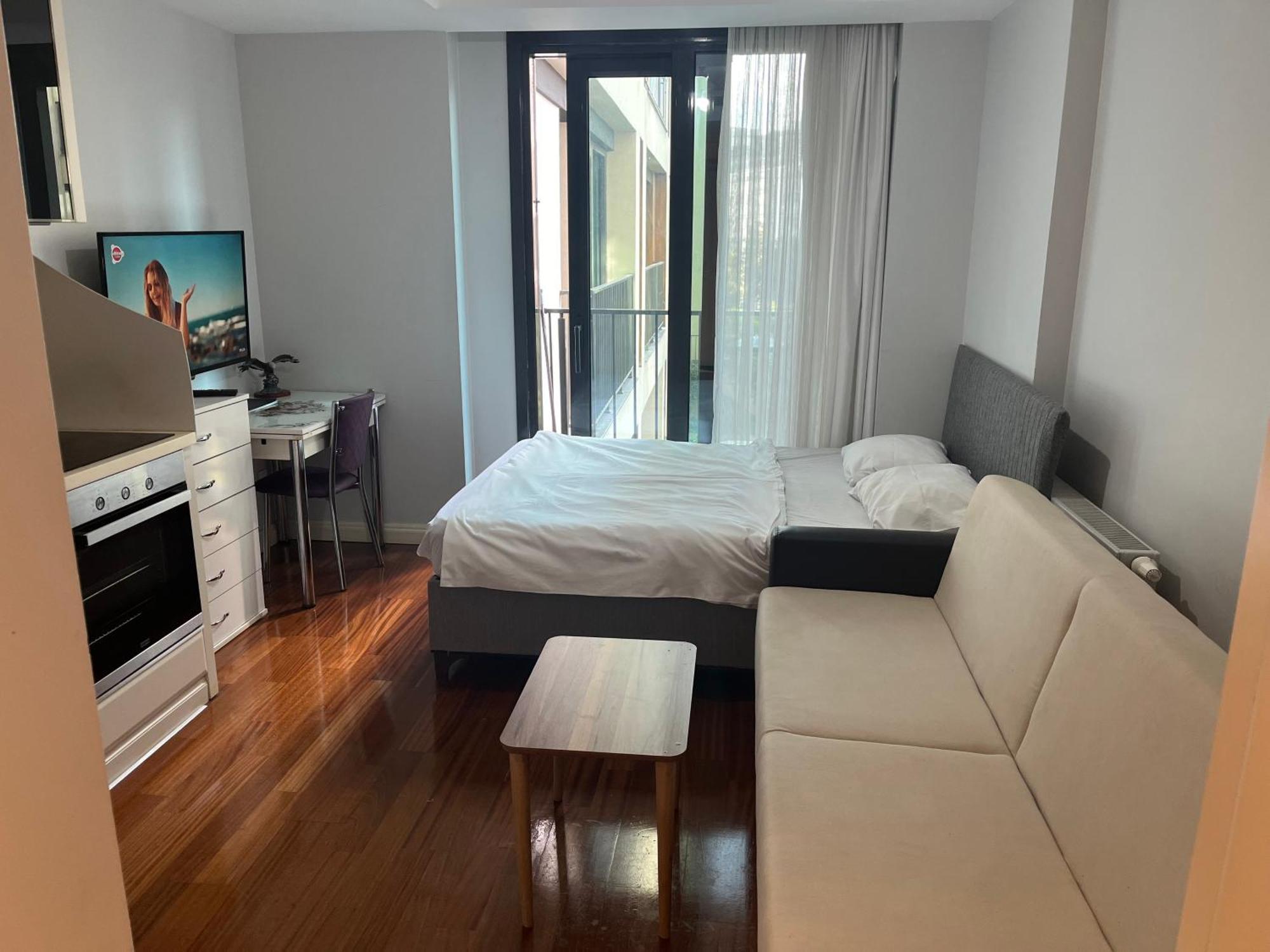 Studio Flat-One Room In Lux Residence Near Taksim-Beyoglu อิสตันบูล ภายนอก รูปภาพ